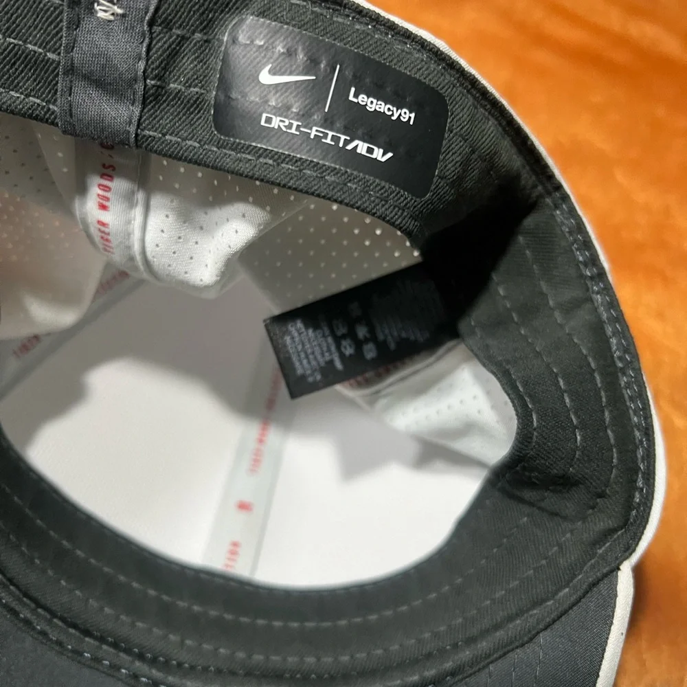 Nike Tiger Woods Collection Legacy91 Mesh Baseball Hat